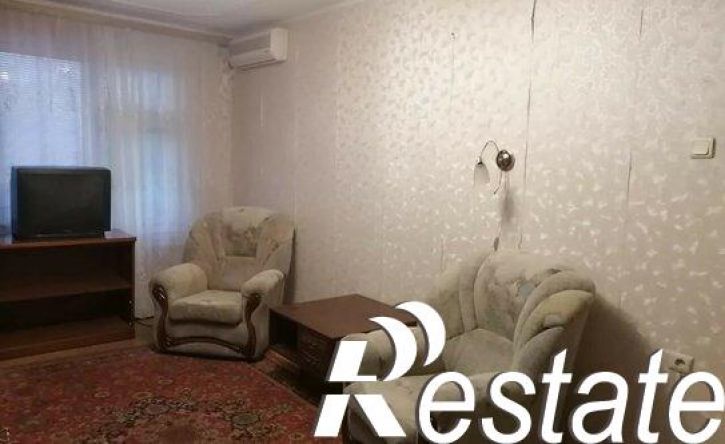 3-комн квартира 32-я линия, 82,  д. 82