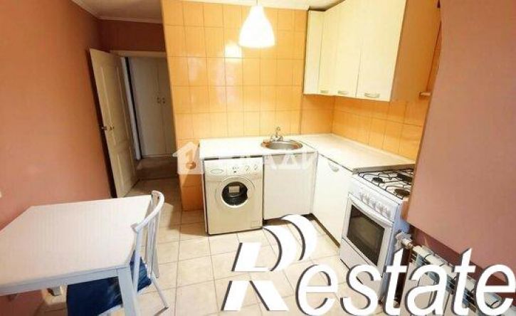 3-комн квартира улица Варфоломеева, 248,  д. 248