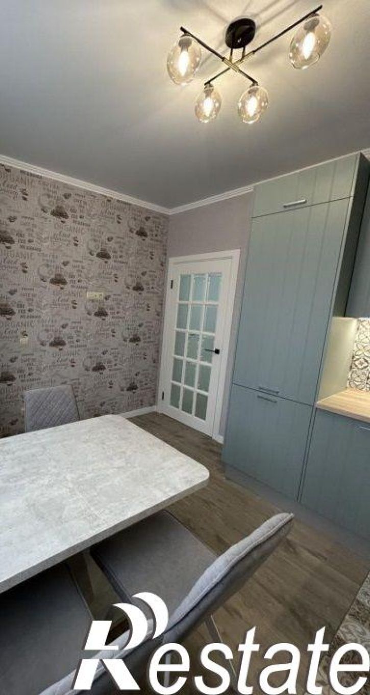 2-комн квартира Амет-Хана Султана пер, 5