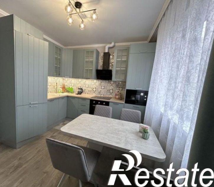 2-комн квартира Амет-Хана Султана пер, 5