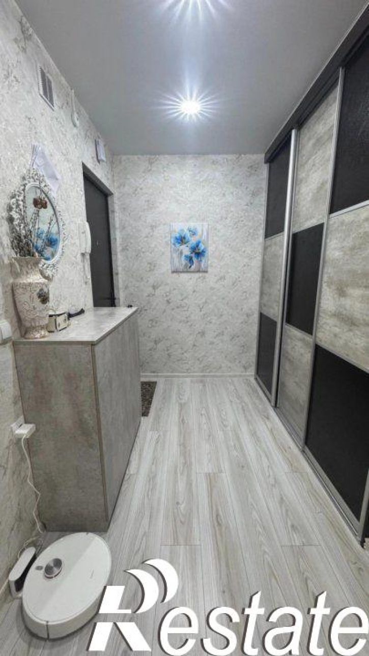 2-комн квартира Андреева пер, 6