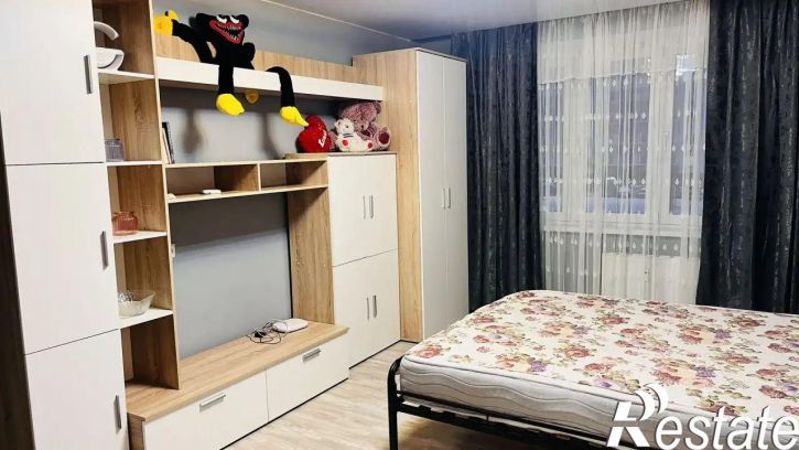 1-комн квартира улица Александра Печёрского, 13,  д. 13