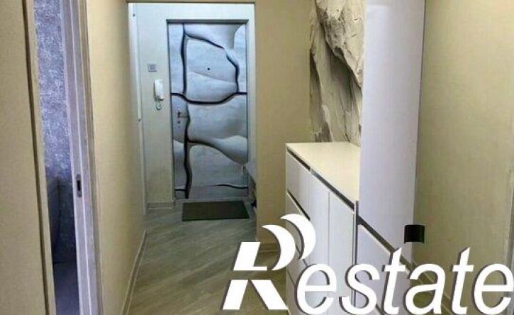 3-комн квартира улица Жмайлова, 21 к1,  д. 21 к1