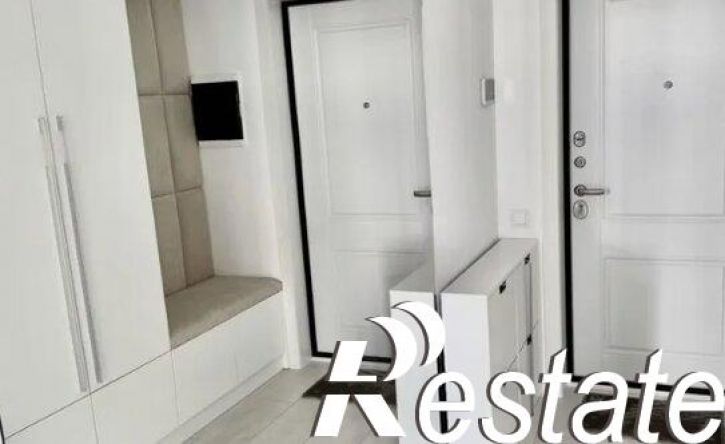 2-комн квартира проспект Сиверса, 26,  д. 26