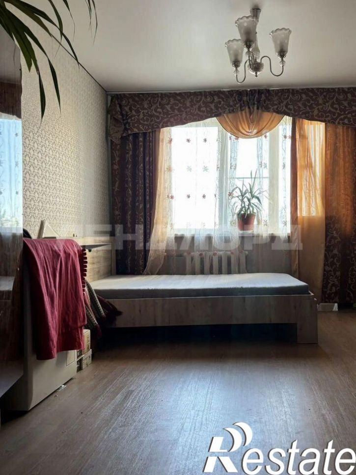 3-комн квартира проспект Королёва, 8