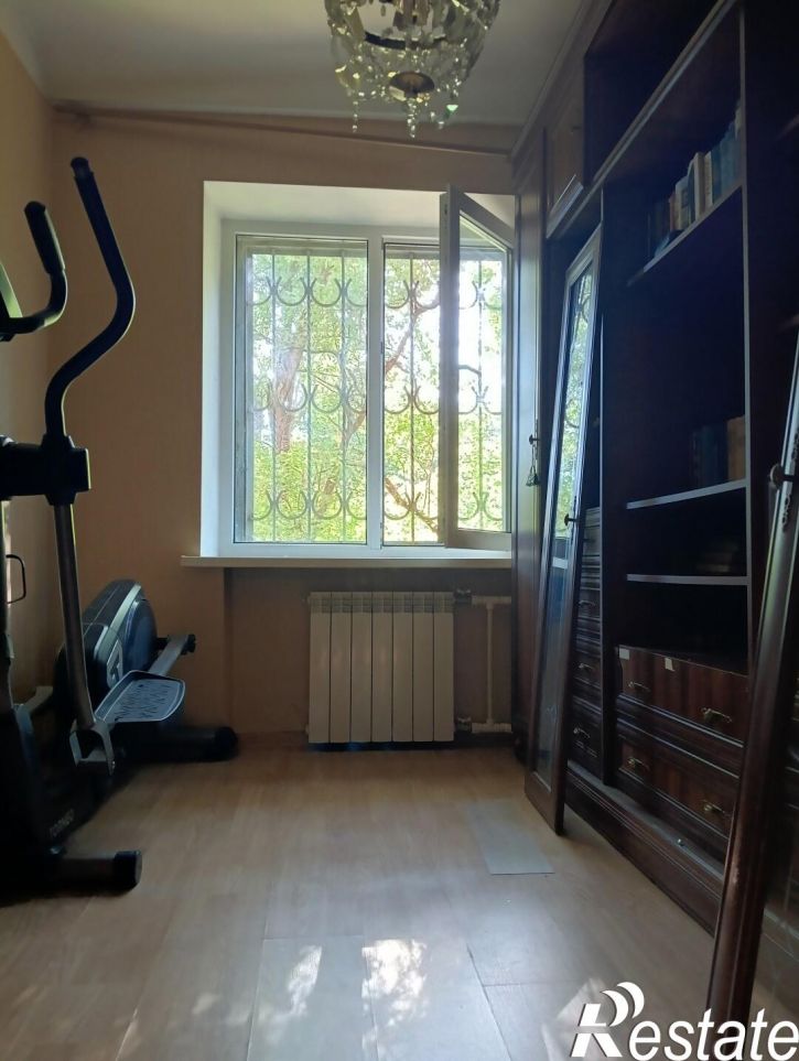 4-комн квартира Андрея Сладкова ул., 85, к 1