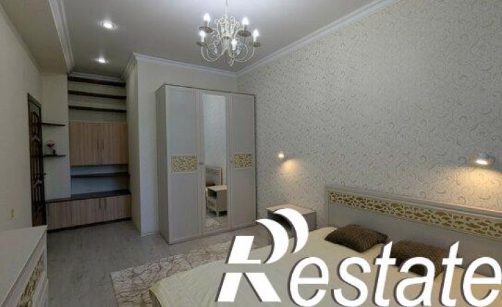2-комн квартира улица Евдокимова, 37Б,  д. 37Б