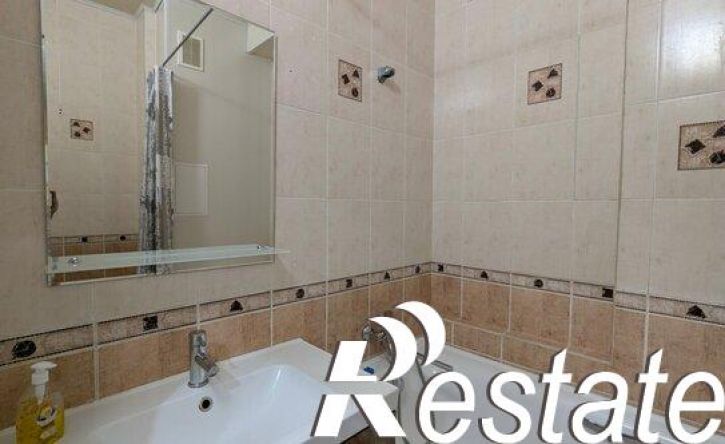 2-комн квартира улица Евдокимова, 37Б,  д. 37Б