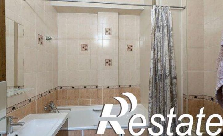 2-комн квартира улица Евдокимова, 37Б,  д. 37Б
