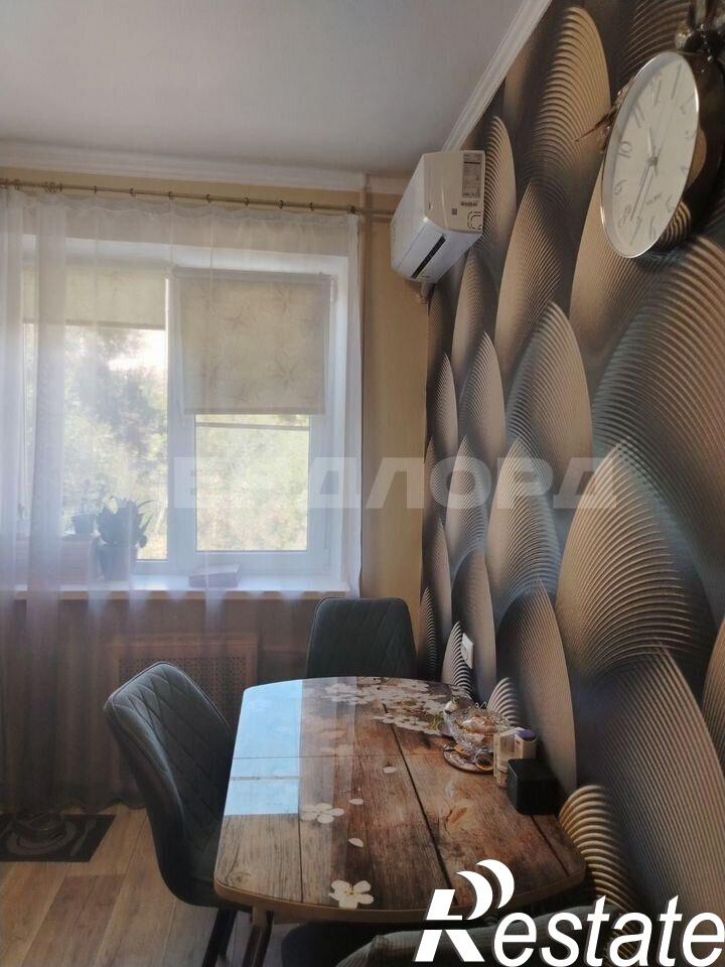3-комн квартира проспект Королёва, 25