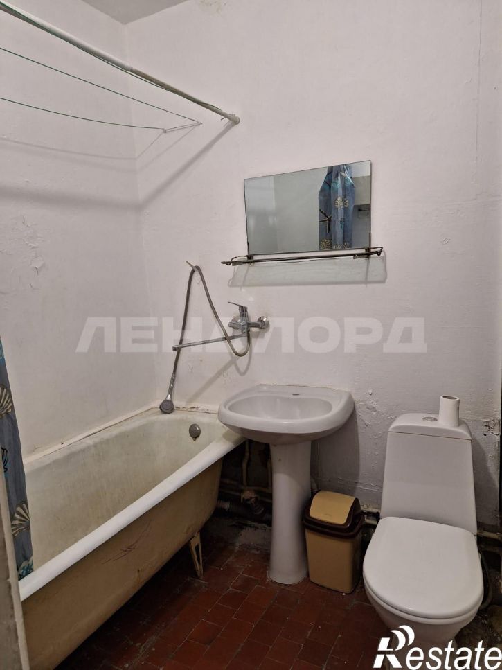 1-комн квартира проспект Космонавтов, 41А