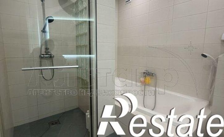 4-комн квартира улица Зорге, 17,  д. 17