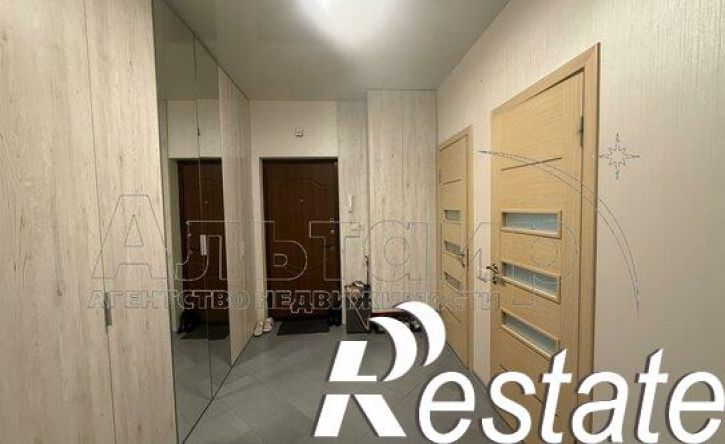 4-комн квартира улица Зорге, 17,  д. 17