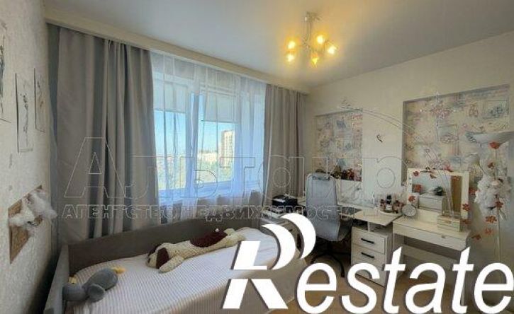4-комн квартира улица Зорге, 17,  д. 17