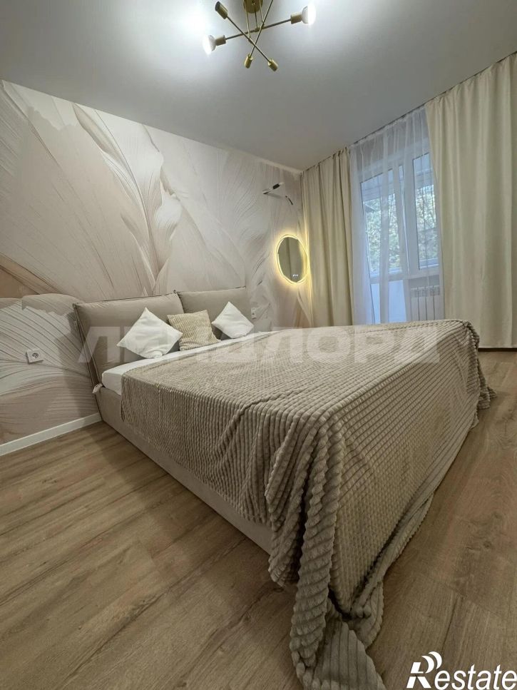 3-комн квартира улица Пацаева, 17