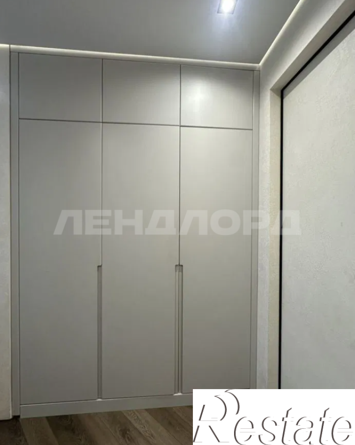 2-комн квартира проспект Соколова, 68/118Вс2