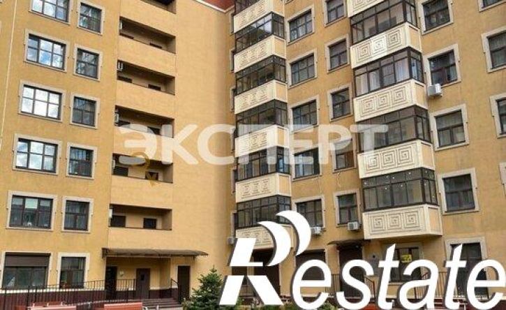 4-комн квартира улица Максима Горького, 242,  д. 242
