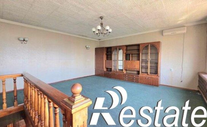 4-комн квартира улица Суворова, 89,  д. 89