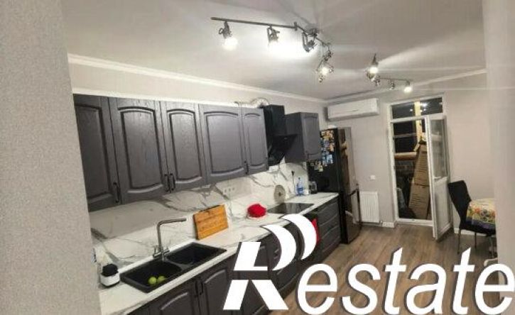 2-комн квартира бульвар Комарова, 30/2,  д. 30/2
