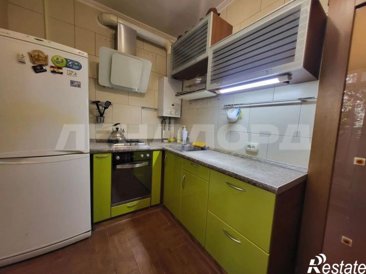 2-комн квартира улица 25-я Линия, 3