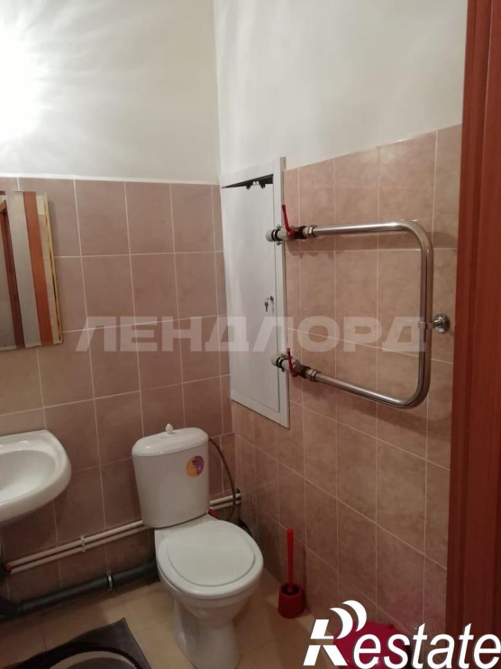 2-комн квартира улица Жданова, 11